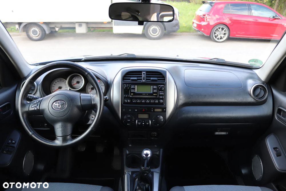 Toyota RAV4 4x4 Sol - 21