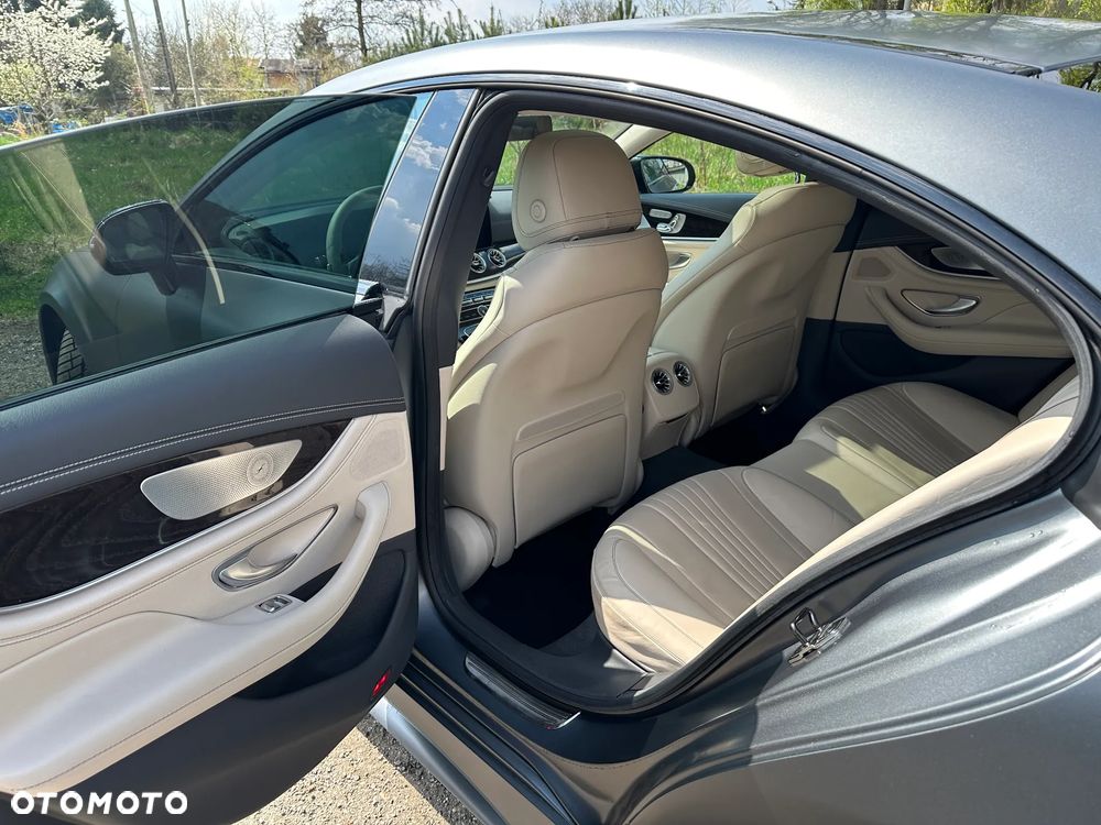 Mercedes-Benz CLS - 11