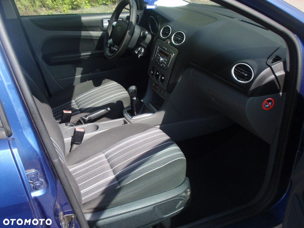 Ford Focus - 12