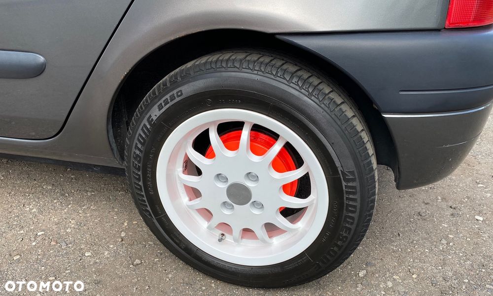 Renault Clio - 6
