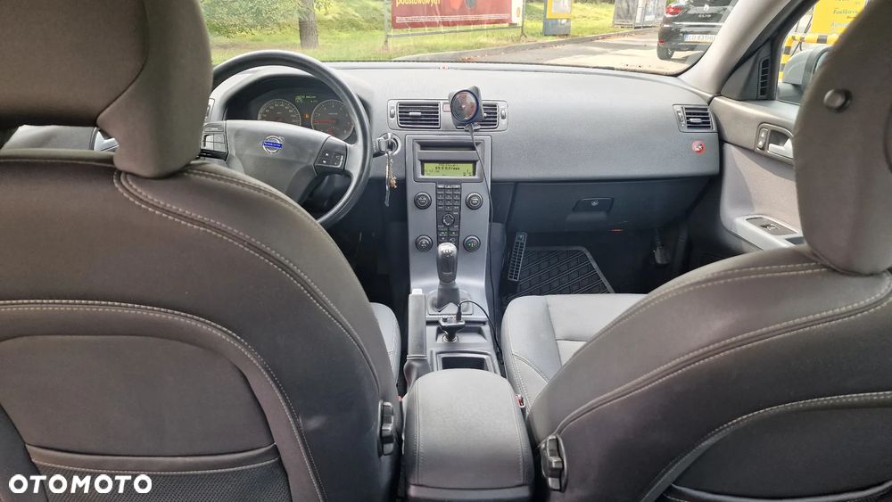 Volvo S40 1.8 - 12