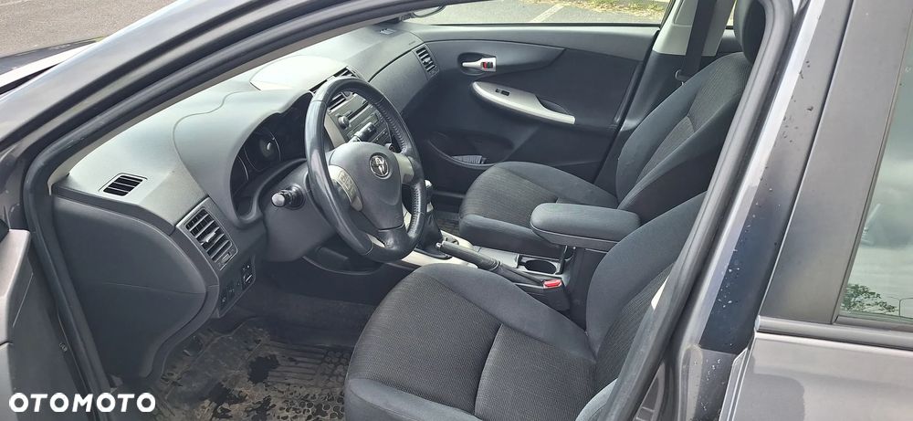 Toyota Corolla 1.6 VVT-i Luna - 7