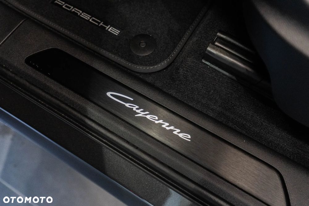 Porsche Cayenne E-Hybrid PHEV - 25