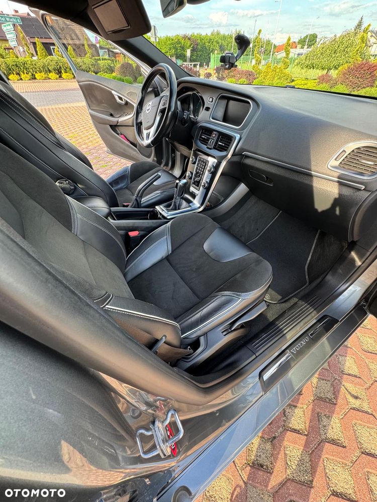Volvo V40 D3 Drive-E R-Design Kinetic - 14