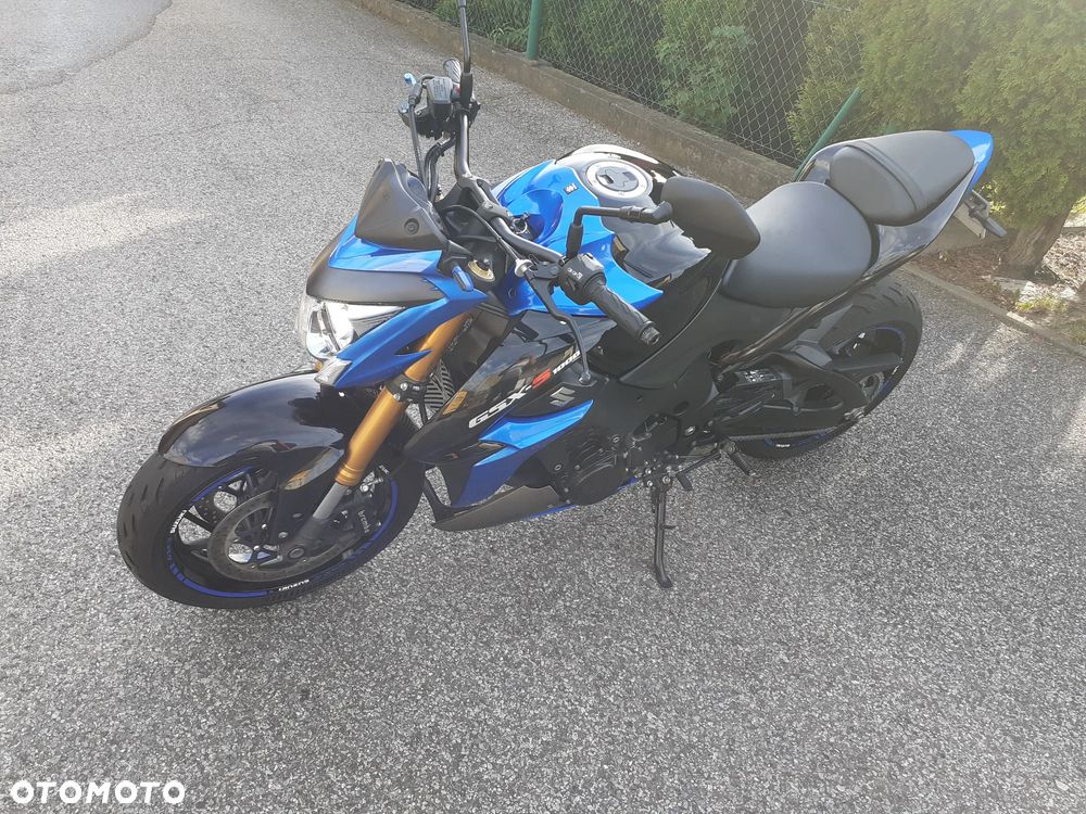 Suzuki GSX 1000 - 19