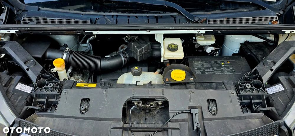 Opel VIVARO - 23