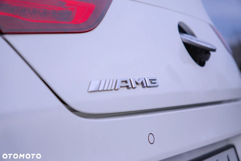 Mercedes-Benz CLA 180 AMG Line - 7