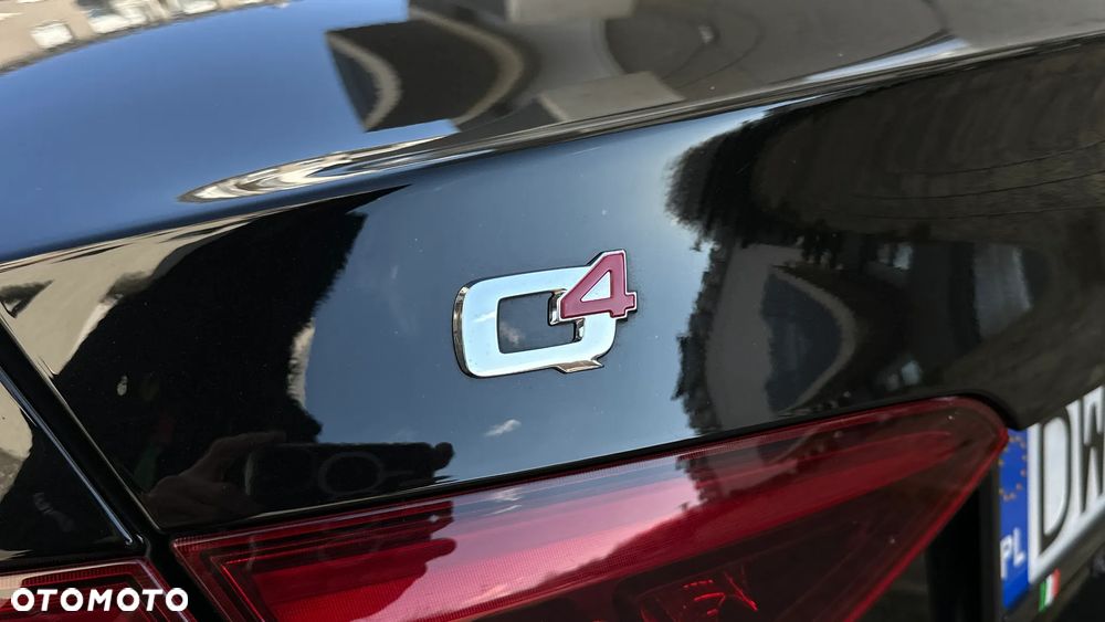 Alfa Romeo Giulia 2.0 Turbo 16V AT8-Q4 Veloce Ti - 33