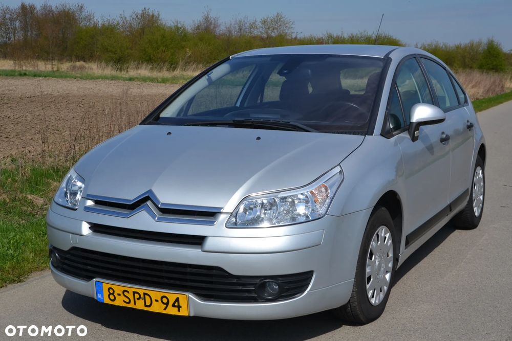 Citroën C4 1.4 16V Style - 31