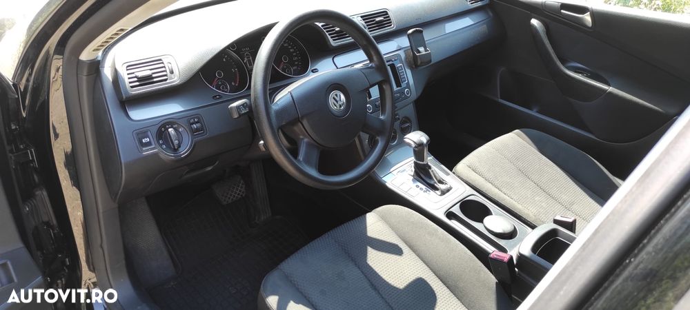 Volkswagen Passat 2.0 TDI Comfortline DPF DSG - 9