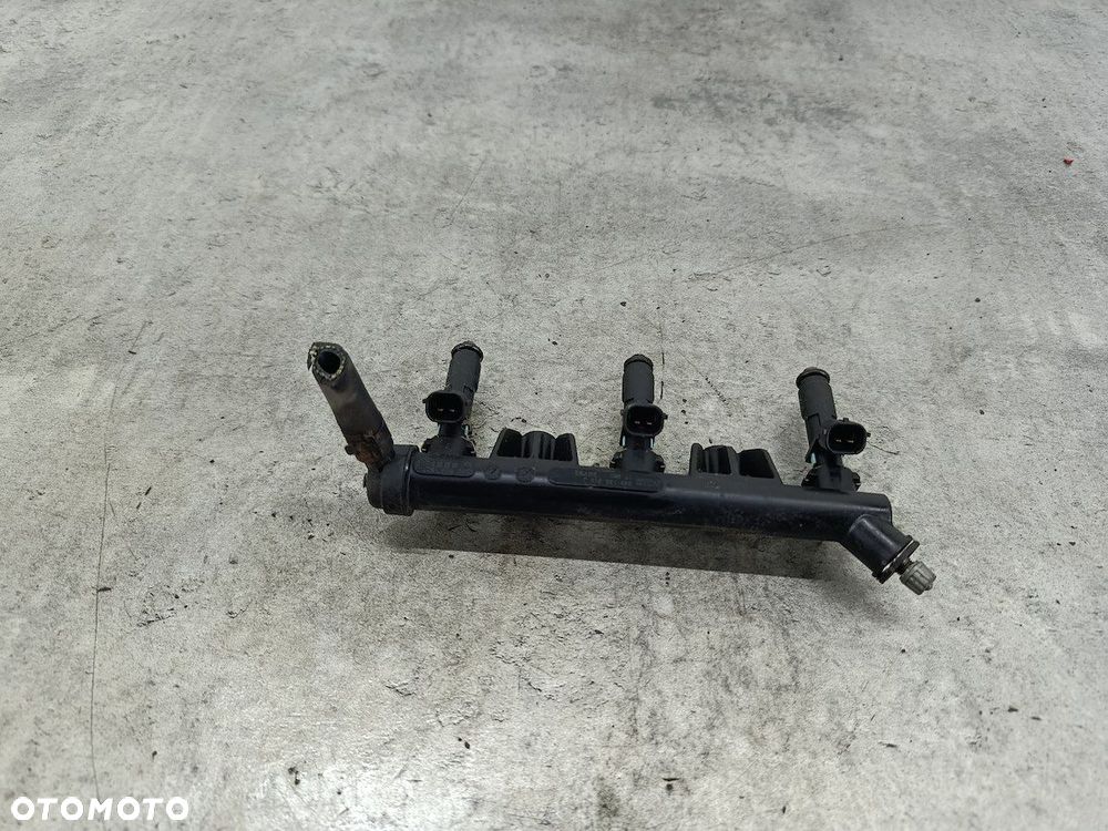LISTWA WTRYSKOWA BENZYNA SKODA FABIA II 03D133319J 03D133329B 1.2 HTP - 5