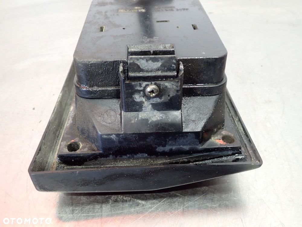 LAMPA LEWA TYLNA VOLKSWAGEN T3 - 7