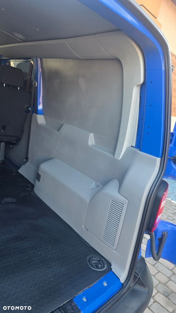 Volkswagen Transporter - 13