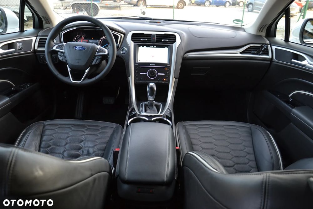 Ford Mondeo 2.0 TDCi Bi-Turbo PowerShift-Aut Vignale - 26