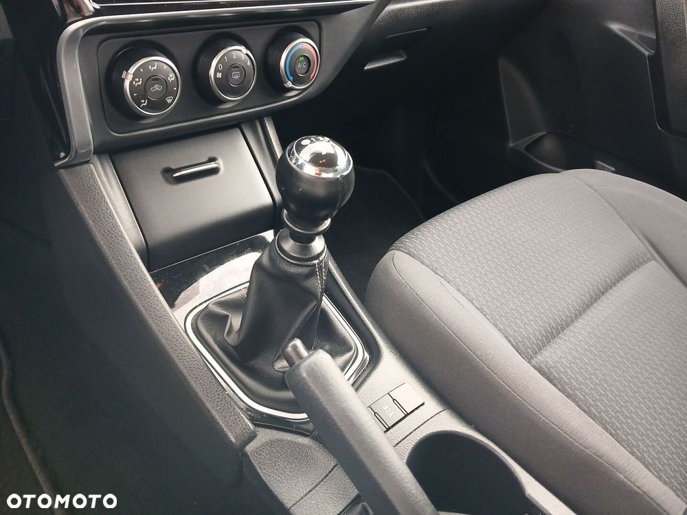Toyota Corolla - 18