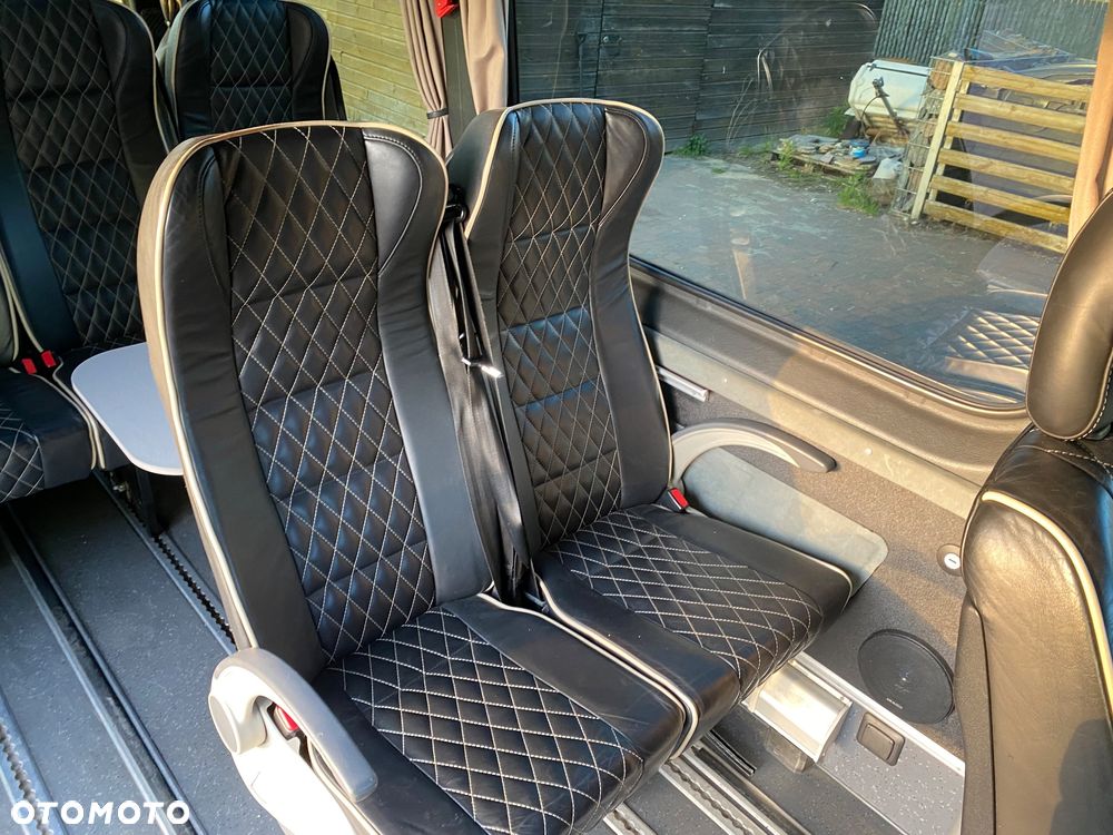Mercedes-Benz SPRINTER 9 osób - 12