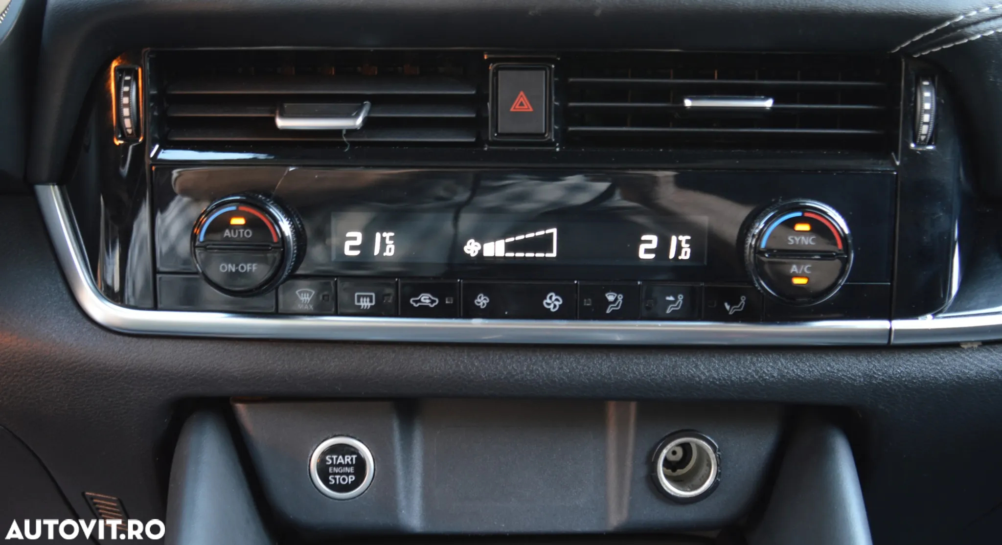 Nissan Qashqai 1.3 DIG-T MHEV Xtronic N-Connecta - 22