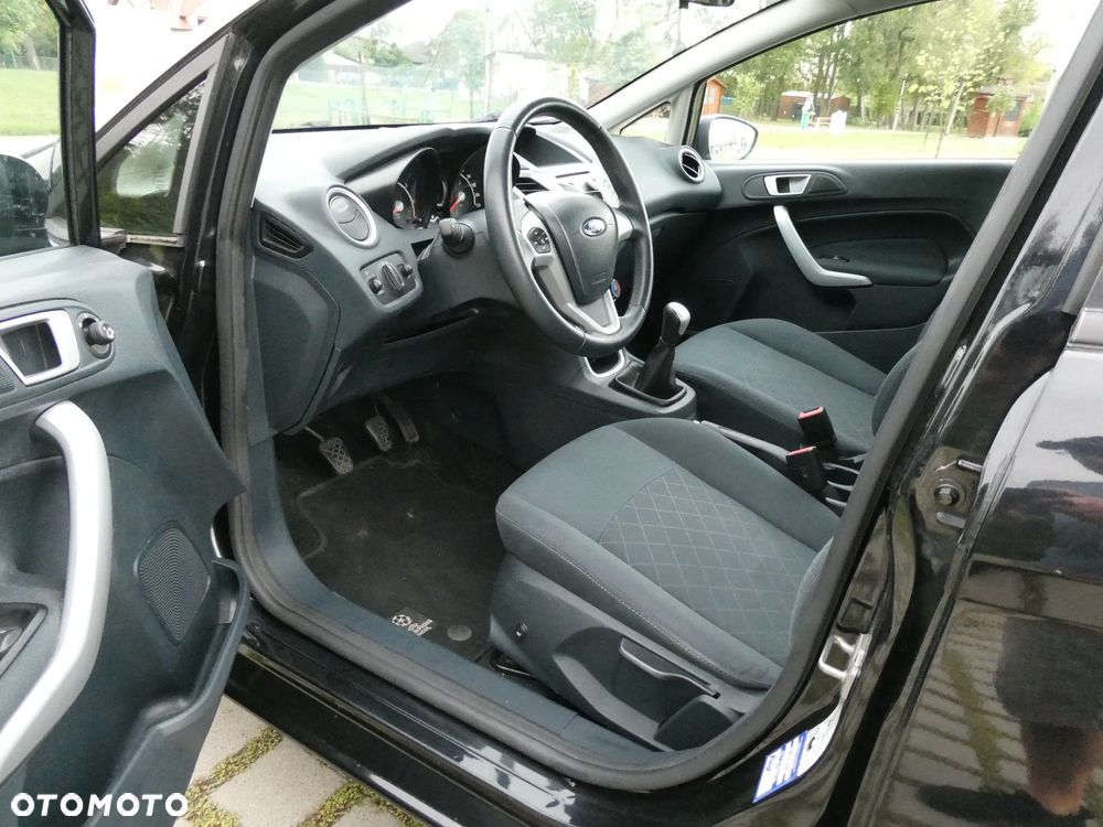 Ford Fiesta 1.25 Champions Edition - 10