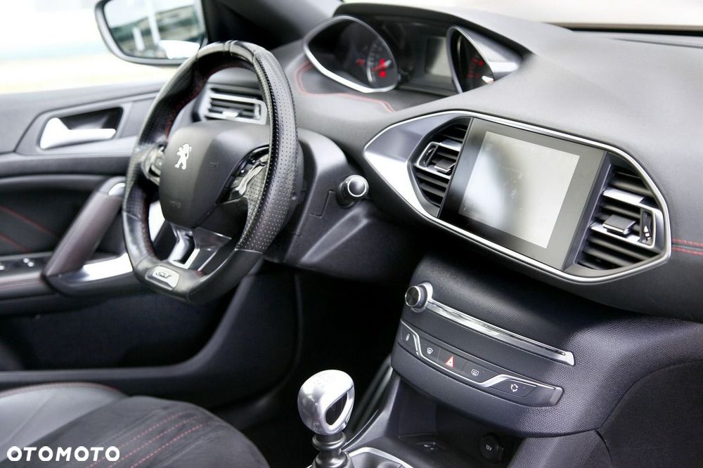 Peugeot 308 2015