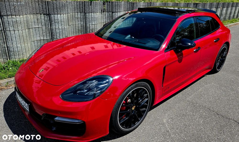 Porsche Panamera - 1