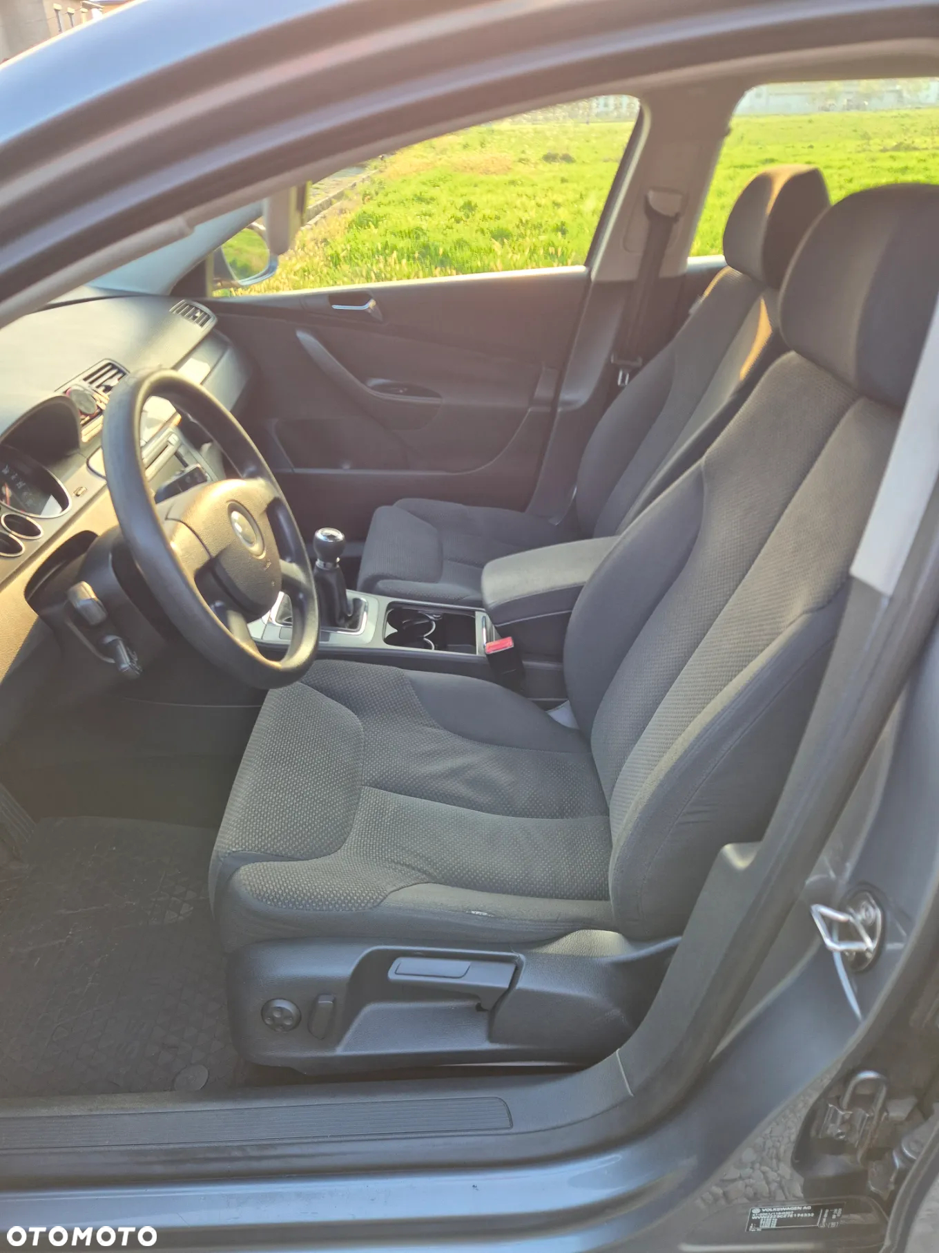 Volkswagen Passat 2.0 TDI DPF Comfortline - 18