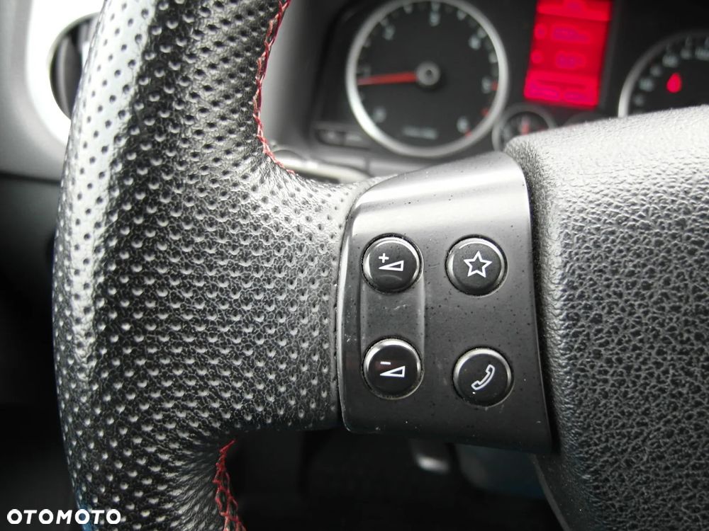 Volkswagen Tiguan 2.0 TDI DPF 4Motion Team - 32