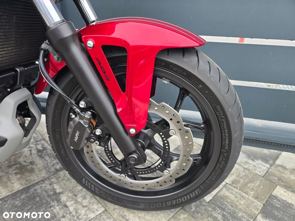Honda NC - 19