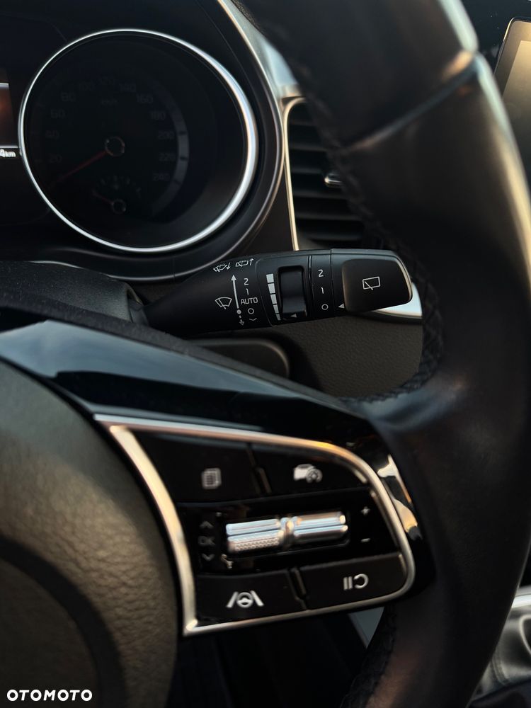 Kia XCeed 1.5 T-GDI M - 28