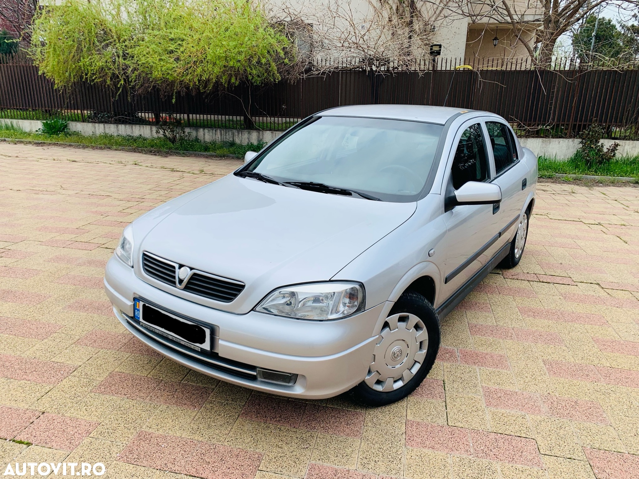 Opel Astra 1.4i Enjoy - 12