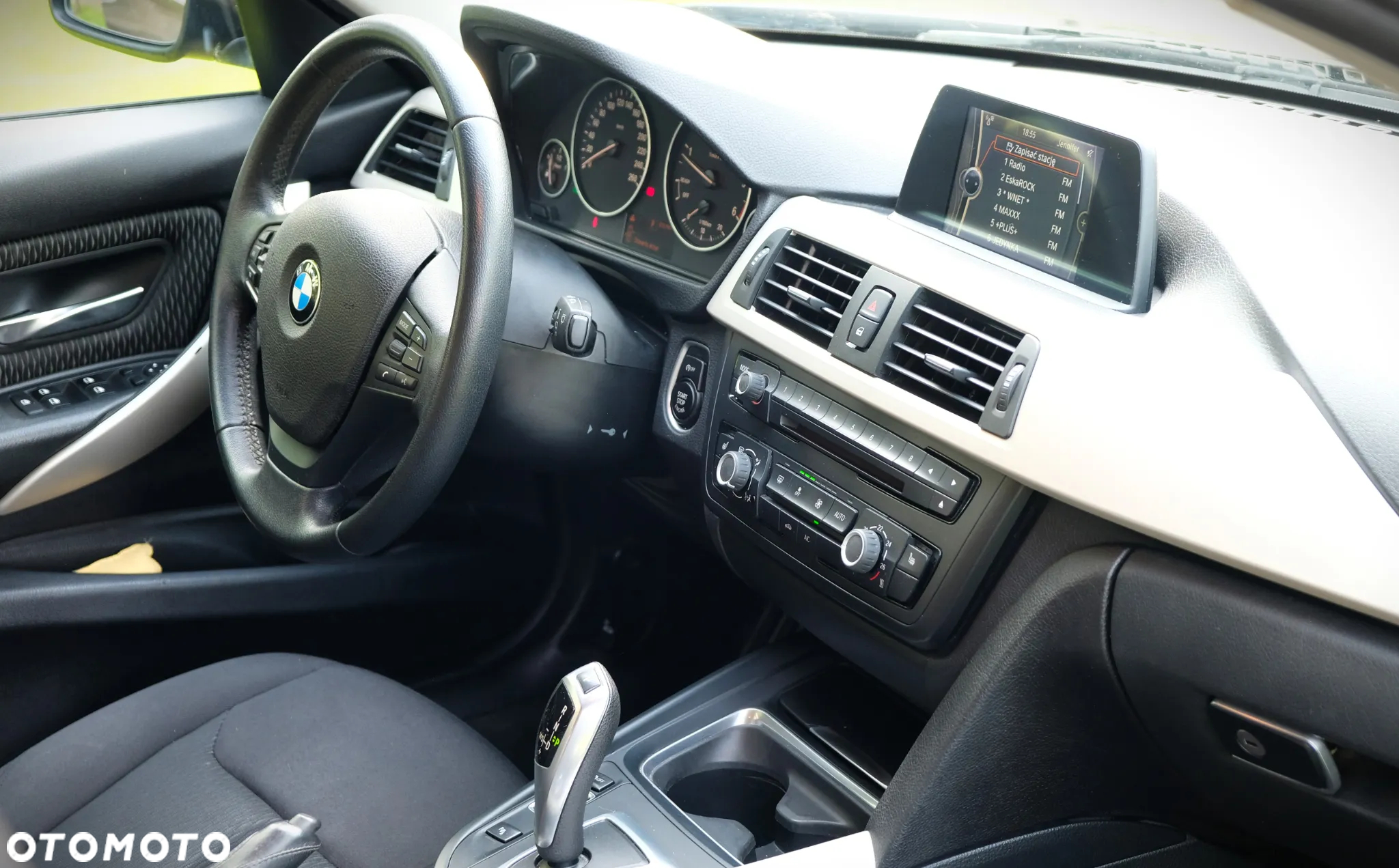 BMW Seria 3 320d Touring Efficient Dynamics Edition - 11