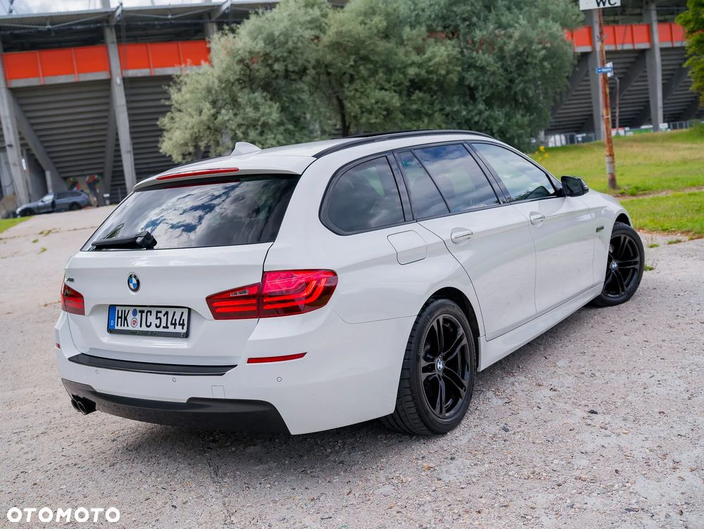 BMW Seria 5 520d M Sport Edition - 16