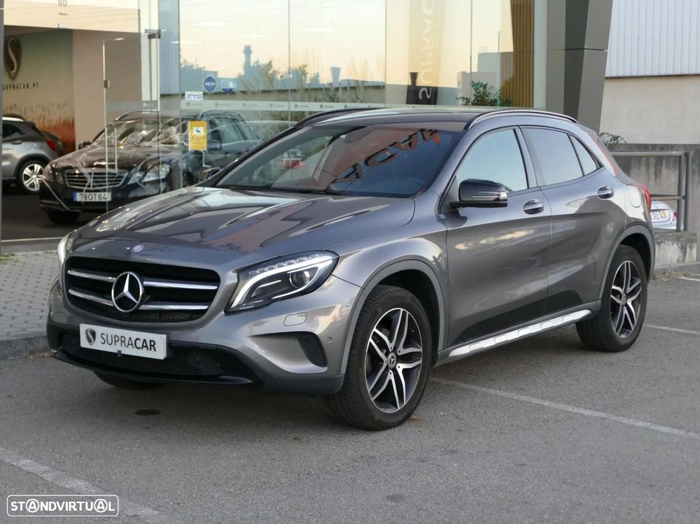 Mercedes-Benz GLA 220