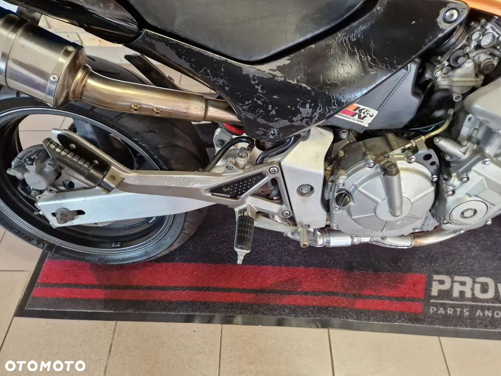 Honda Hornet - 27