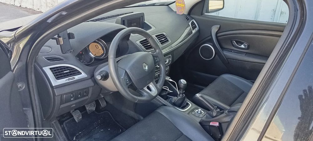 Renault Mégane 1.5 dCi Dynamique S - 5