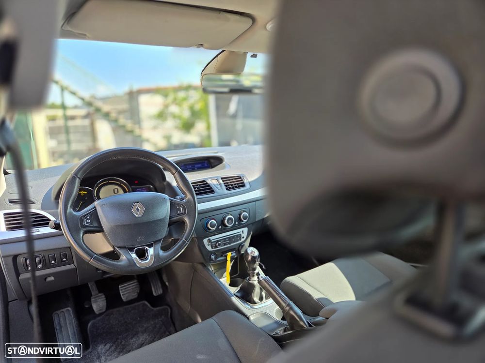 Renault Mégane 1.5 dCi Dynamique - 11