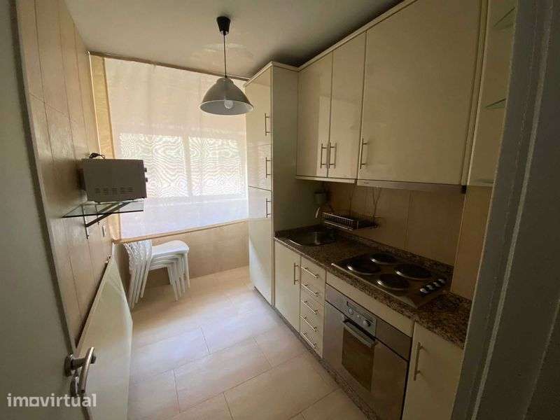 Apartamento T1 na FOZ - Grande imagem: 2/8