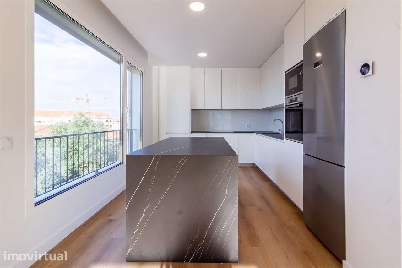 Apartamento T3 Duplex na Urbanização Quinta dos Capuchos, Leiria - Grande imagem: 3/39