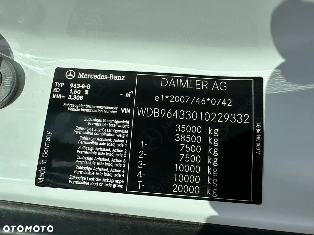 Mercedes-Benz AROSC 32.40 - 19