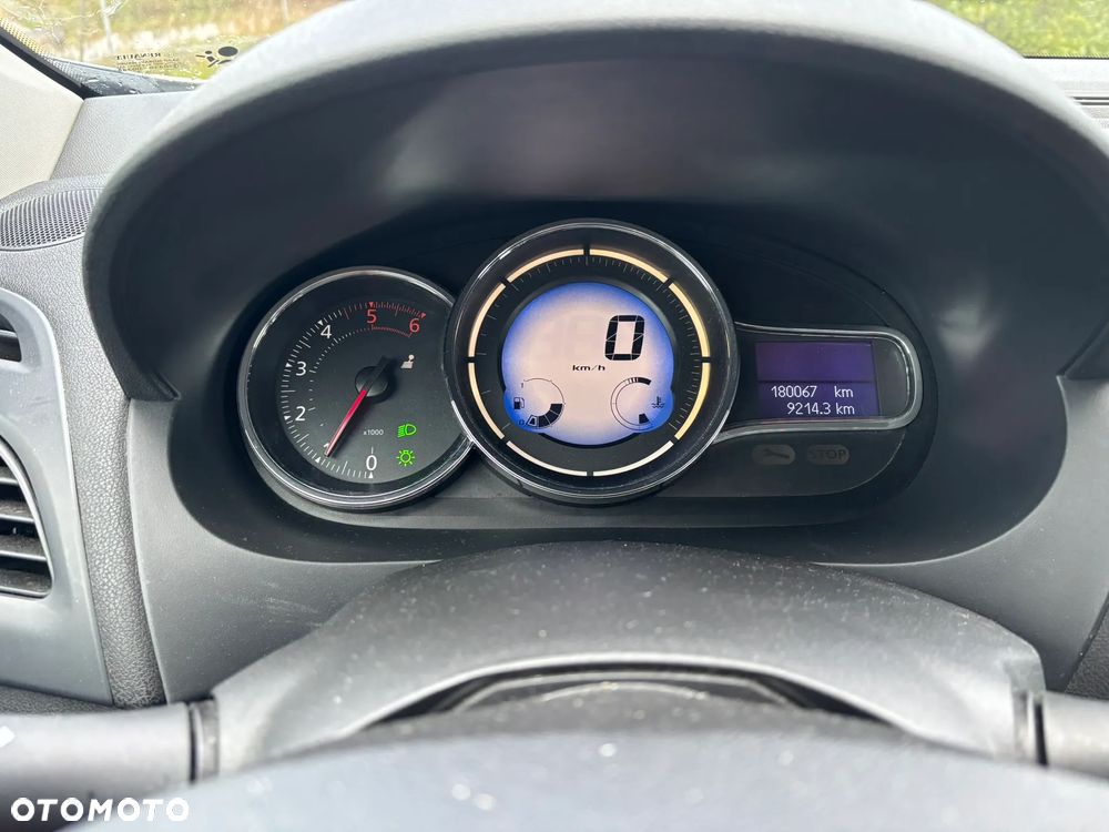 Renault Fluence - 5