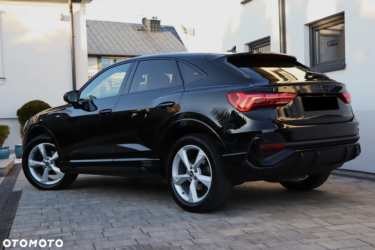 Audi Q3 Sportback - 5
