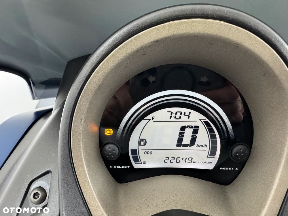 Yamaha NMAX - 11