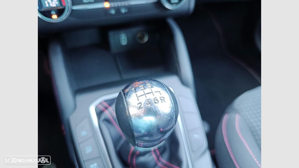 Ford Focus 1.0 EcoBoost ST-Line - 16