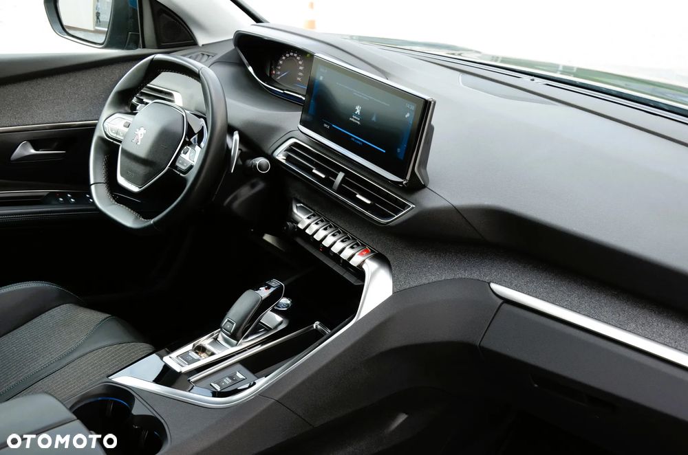 Peugeot 5008 BlueHDi 130 EAT8 Allure - 23