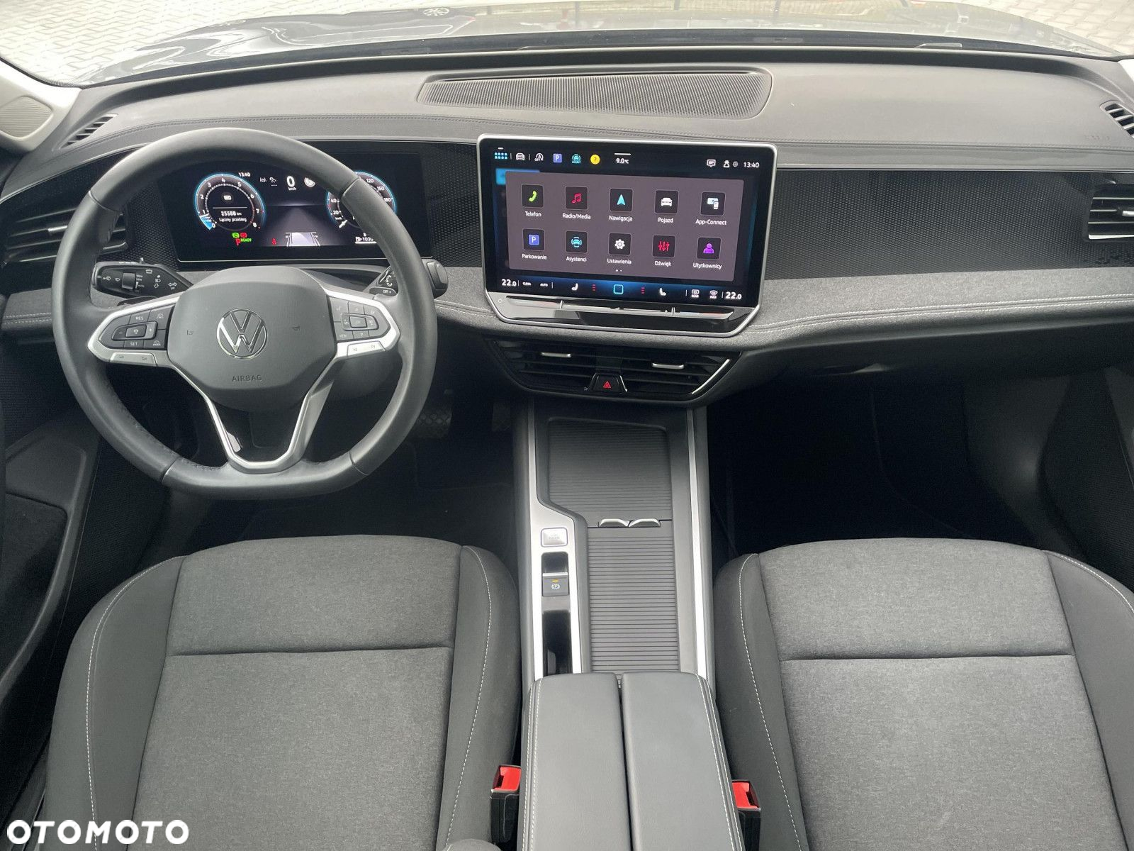 Volkswagen Passat - 12