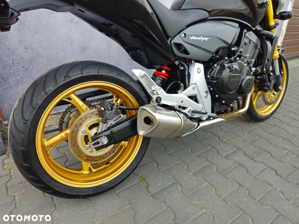 Honda CB - 32