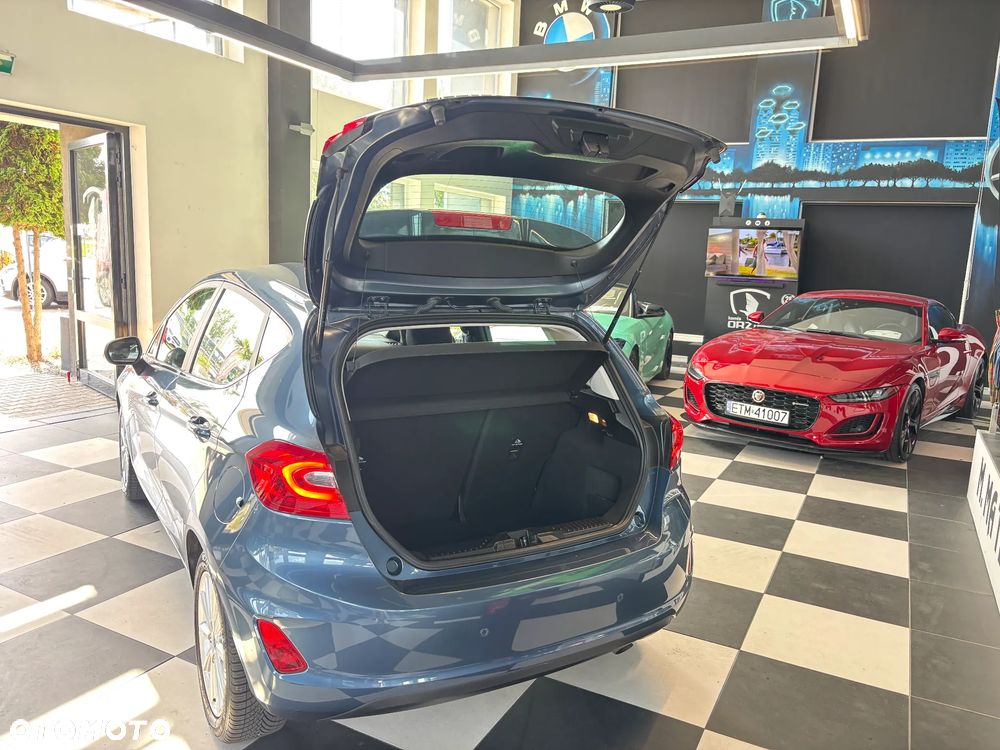 Ford Fiesta 1.0 EcoBoost S&S TITANIUM - 28