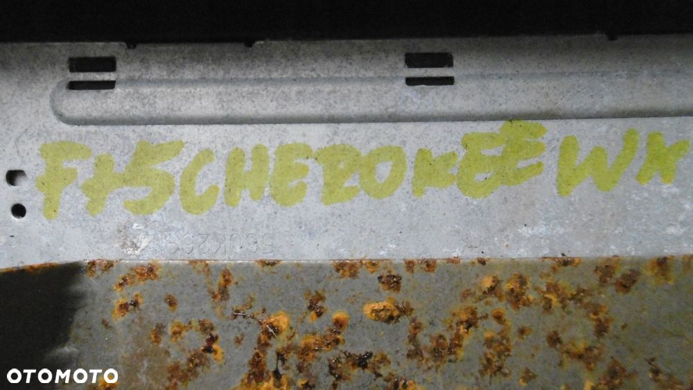 ODTWARZACZ DVD JEEP GRAND CHEROKEE III WK - 7