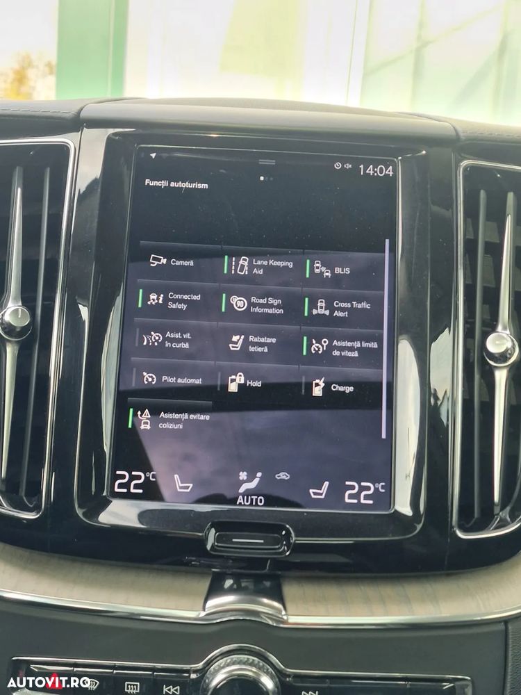 Volvo XC 60 Recharge T8 Twin Engine eAWD Inscription - 17