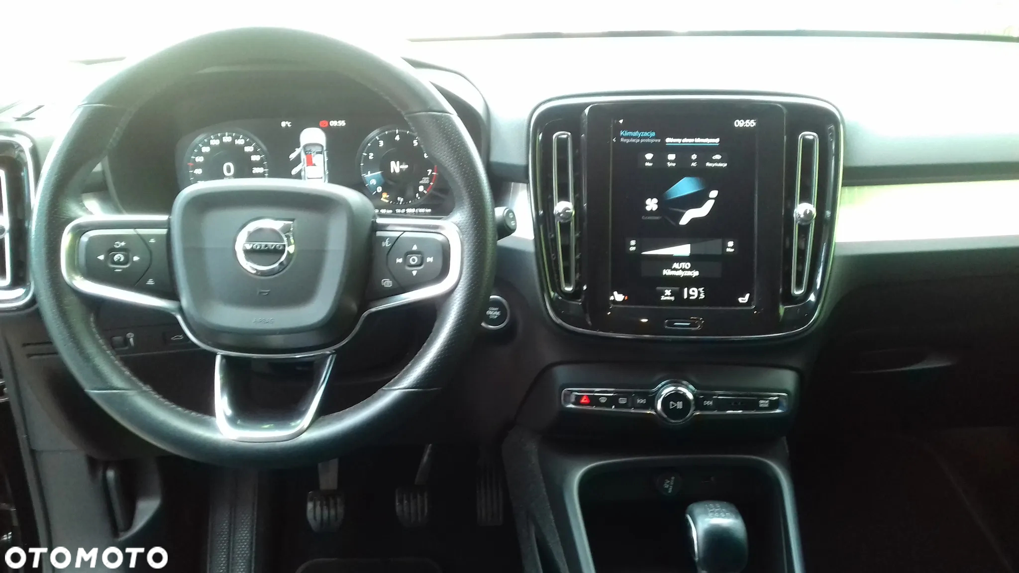 Volvo XC 40 T3 Momentum Core - 13