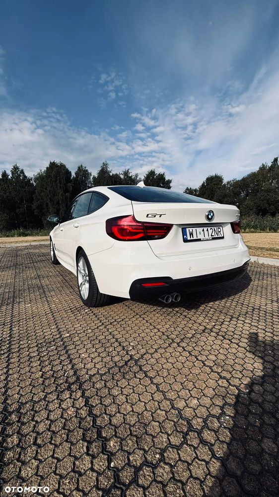 BMW 3GT 330i xDrive - 6